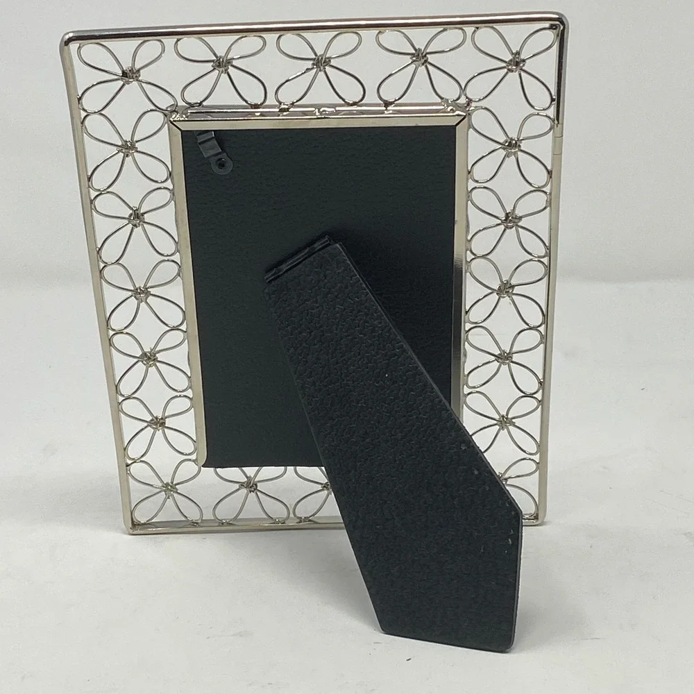 Flower Border Desktop Photo Frame‎